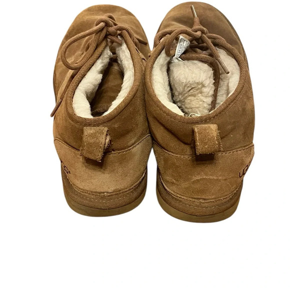 UGGs - Picture 3 of 6